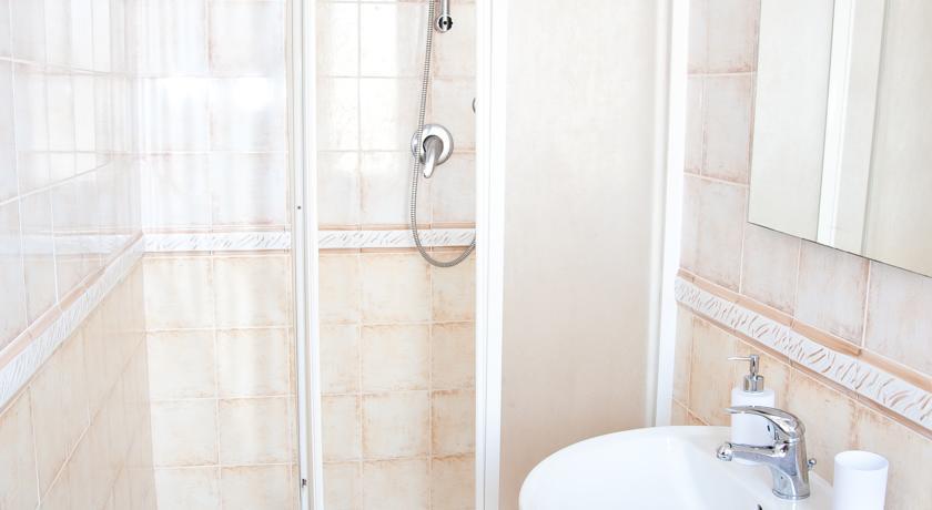 B&B Cagliari Ariosto Кальяри Номер фото
