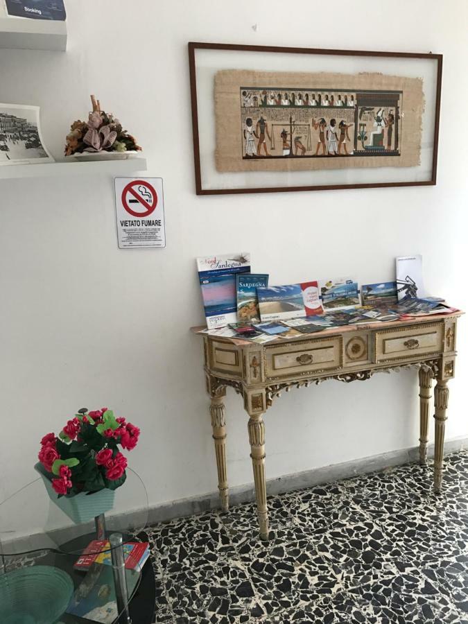B&B Cagliari Ariosto Кальяри Экстерьер фото