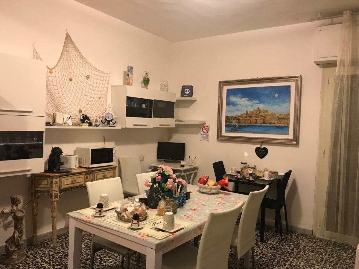 B&B Cagliari Ariosto Кальяри Экстерьер фото