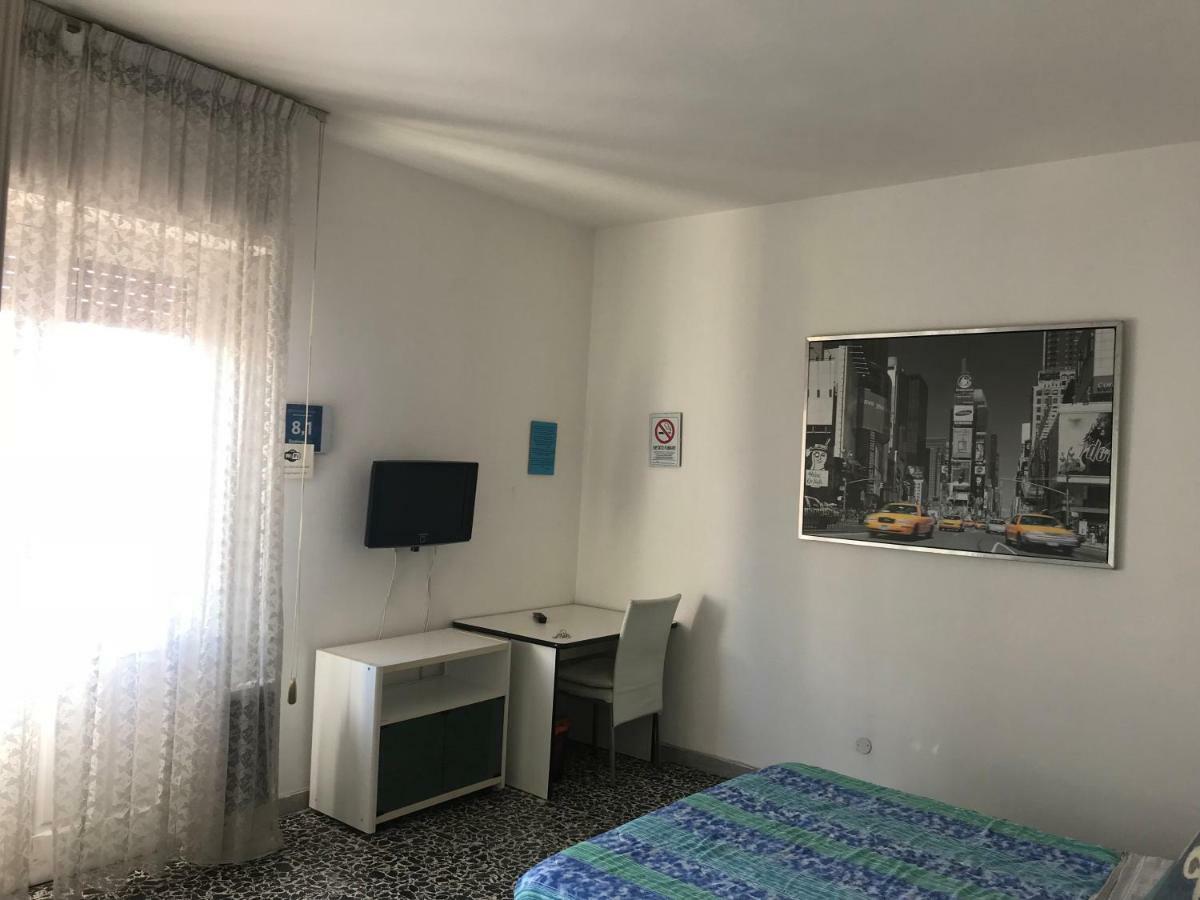 B&B Cagliari Ariosto Кальяри Экстерьер фото