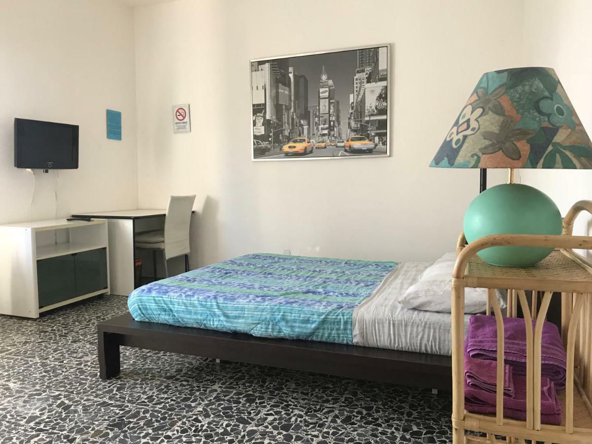 B&B Cagliari Ariosto Кальяри Экстерьер фото