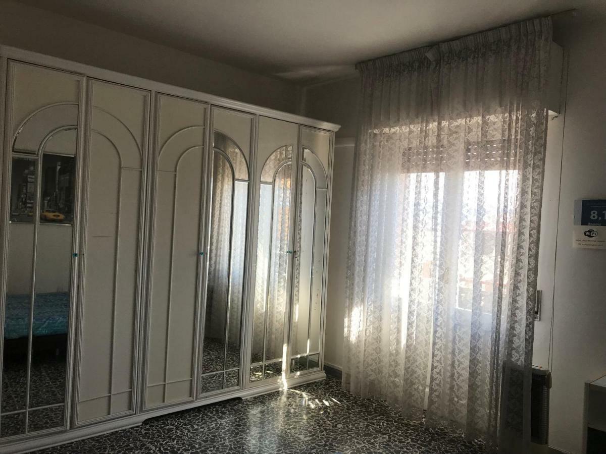 B&B Cagliari Ariosto Кальяри Экстерьер фото