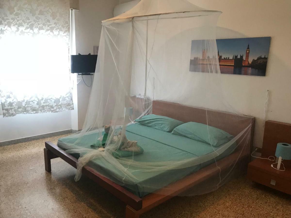 B&B Cagliari Ariosto Кальяри Экстерьер фото